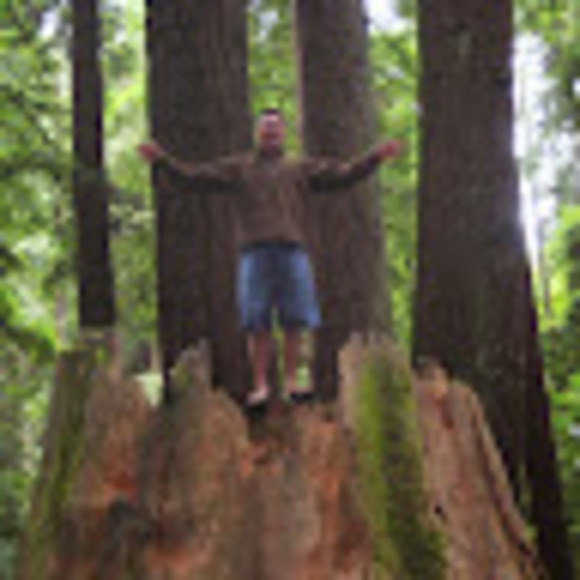 Meet your Posher, Chris - Picture 1 of 1